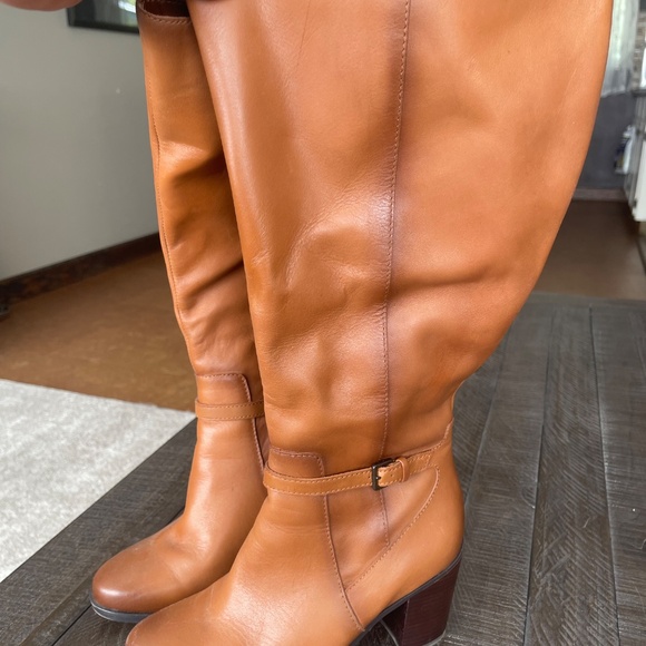Beautiful Naturalizer Wide Calf Boots - Picture 5 of 6
